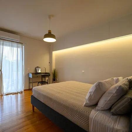 Marine Luxury Apartment Kalamata Exterior photo