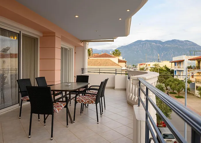 Marine Luxury Apartment Kalamata